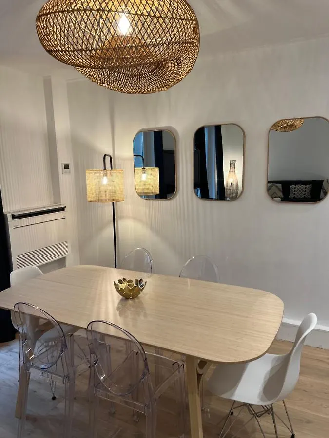 Notre Dame - Stylish Apartment Paris France